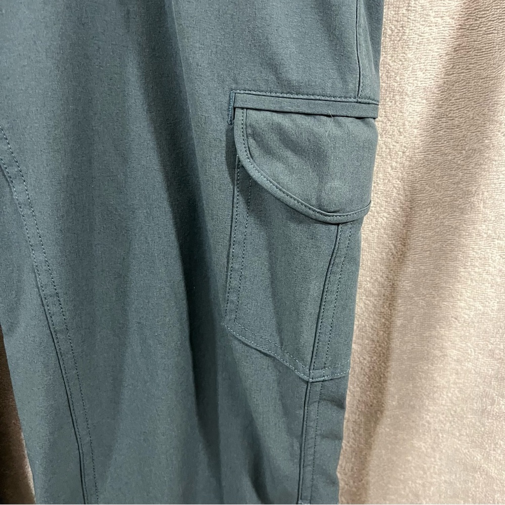 KÜHL Women’s 12 Short Cargo Hiking Pants Outdoor Utility Stretch 6065 - Picture 4 of 10